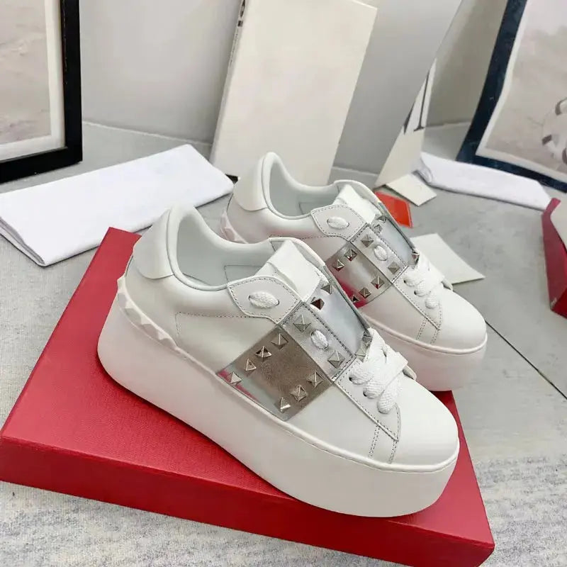 Top Quality Flat Genuine Leather Heightening Designer Sneakers Fashion Thick Soled Rivet Walking Style Shoes Casual Women Shoes