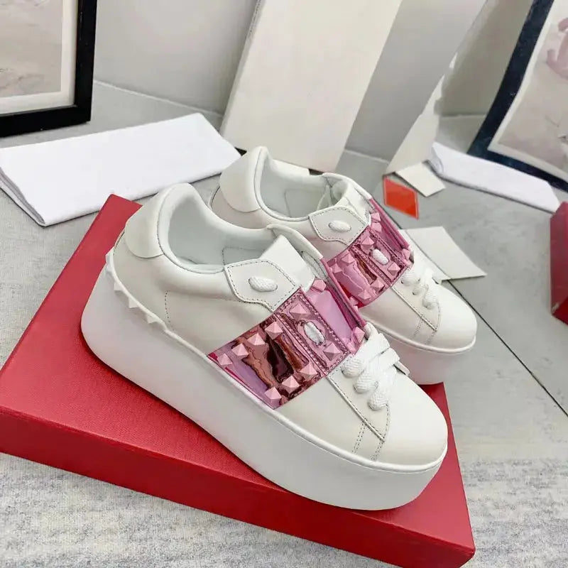 Top Quality Flat Genuine Leather Heightening Designer Sneakers Fashion Thick Soled Rivet Walking Style Shoes Casual Women Shoes