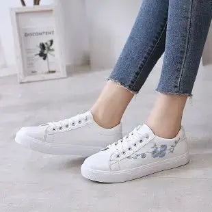 Embroidered Ladies White Shoes Casual Sports Shoes New Low-top Women's Shoes