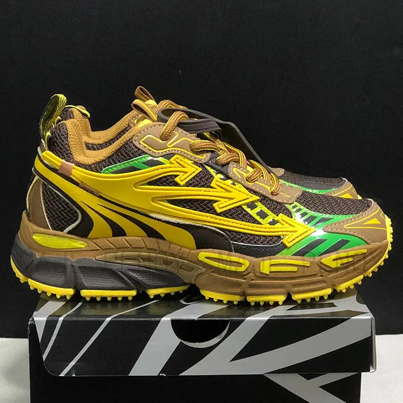 2026 Designer White Sneakers for Women and Men 'Be Right Back' Logo Decorated with Lace-Up Stitching Mesh Lining Casual Shoes