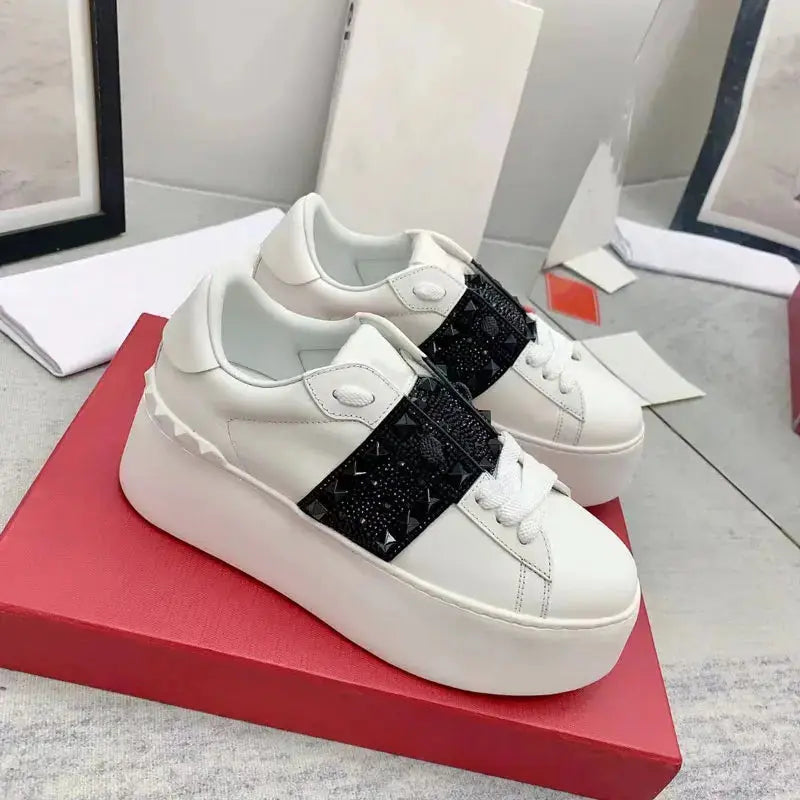 Top Quality Flat Genuine Leather Heightening Designer Sneakers Fashion Thick Soled Rivet Walking Style Shoes Casual Women Shoes