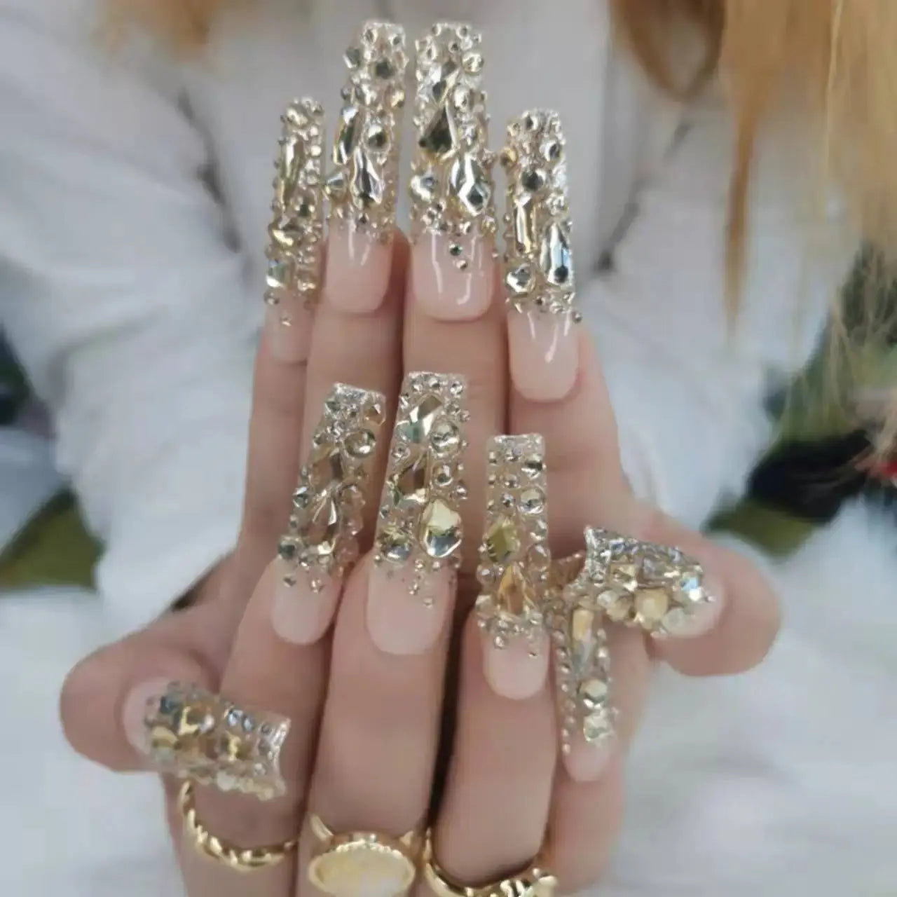 2026 Custom Acrylic Artificial Fingernails Handmade Press-on Nails with Logo Unique New Style Customized Packaging for Designers