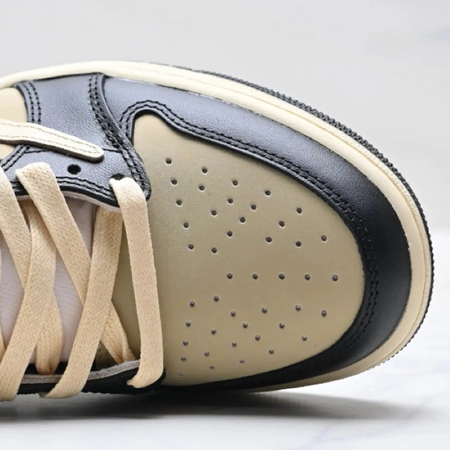 2025 Best Quality OG Travis Sccotts Black Phantom Basketball Style Shoes Medium Olive Men Women Sports Casual Fashion Sneakers