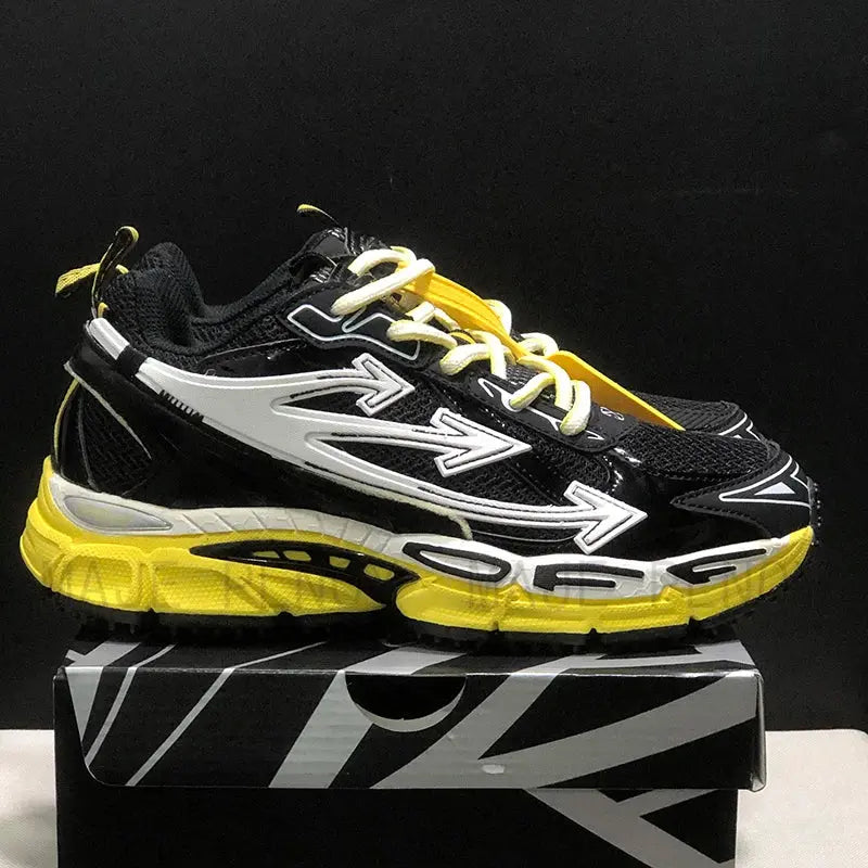 2026 Designer White Sneakers for Women and Men 'Be Right Back' Logo Decorated with Lace-Up Stitching Mesh Lining Casual Shoes