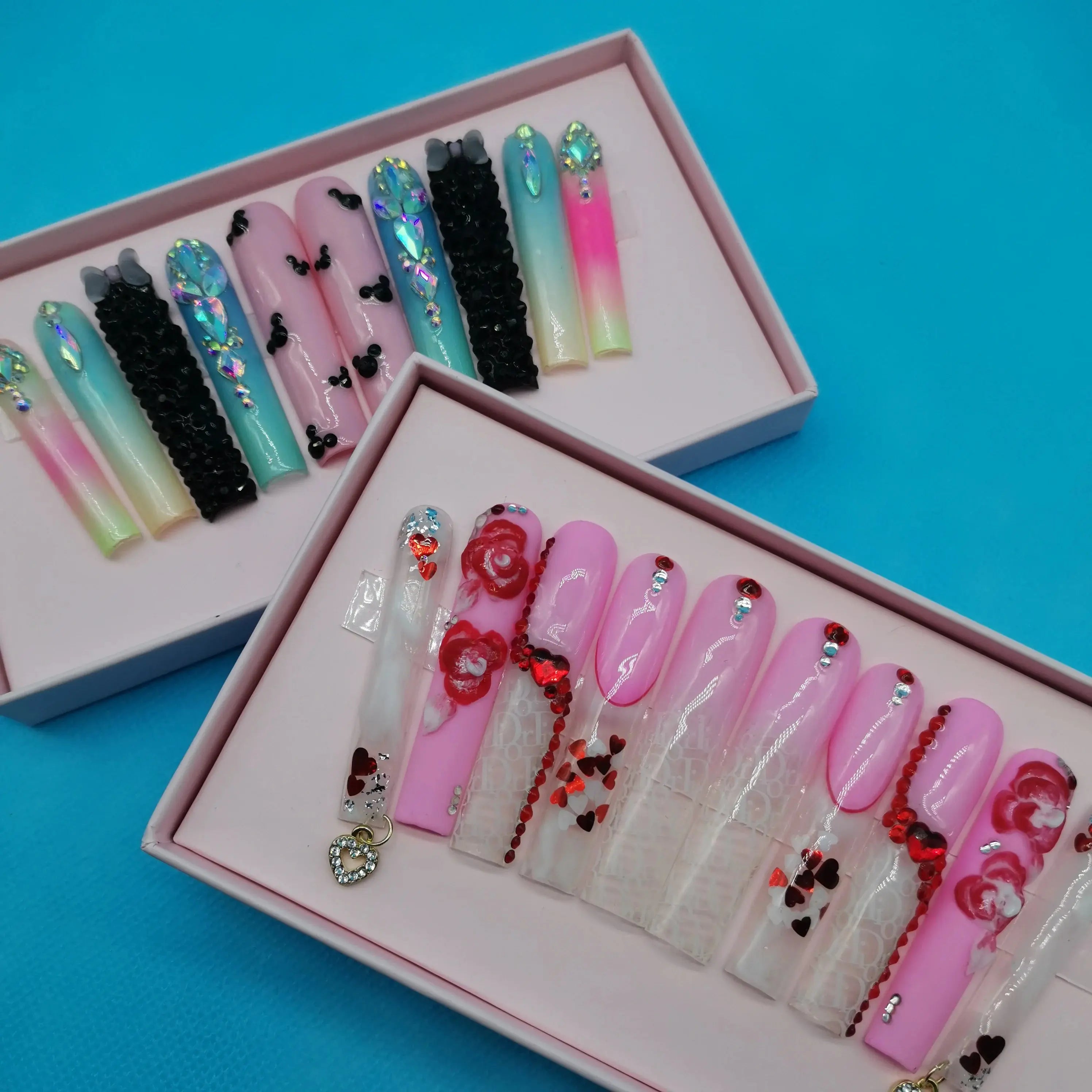 2026 Custom Acrylic Artificial Fingernails Handmade Press-on Nails with Logo Unique New Style Customized Packaging for Designers