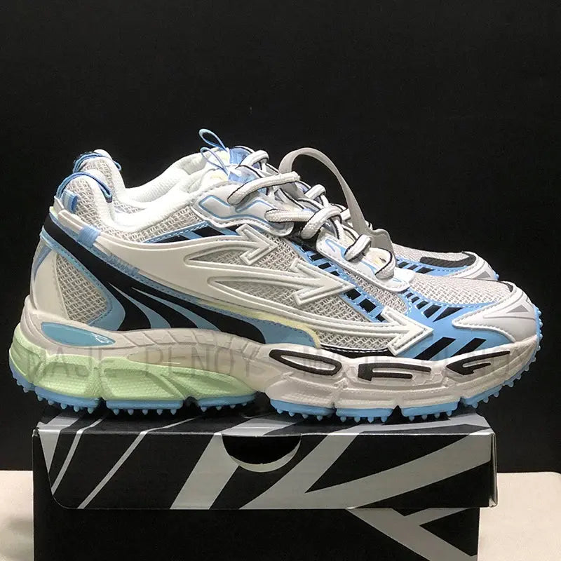 2026 Designer White Sneakers for Women and Men 'Be Right Back' Logo Decorated with Lace-Up Stitching Mesh Lining Casual Shoes