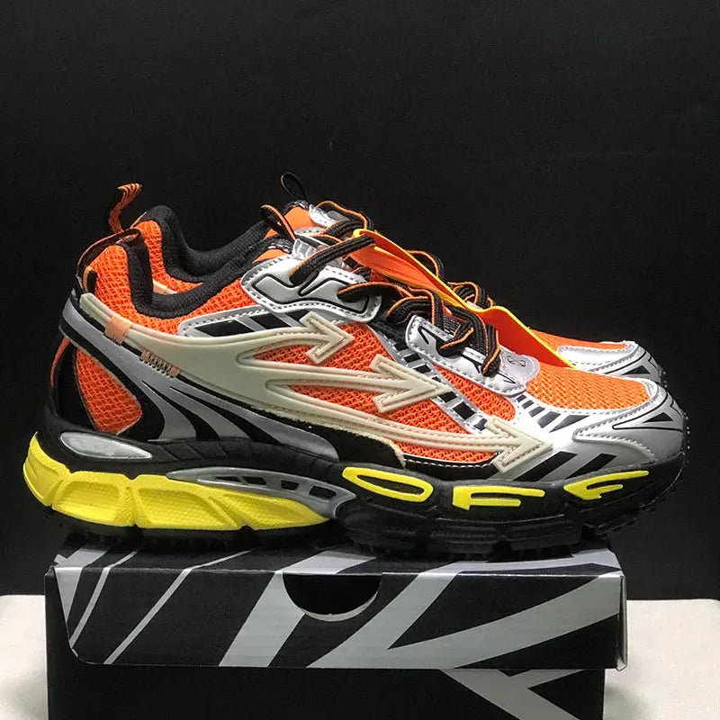 2026 Designer White Sneakers for Women and Men 'Be Right Back' Logo Decorated with Lace-Up Stitching Mesh Lining Casual Shoes