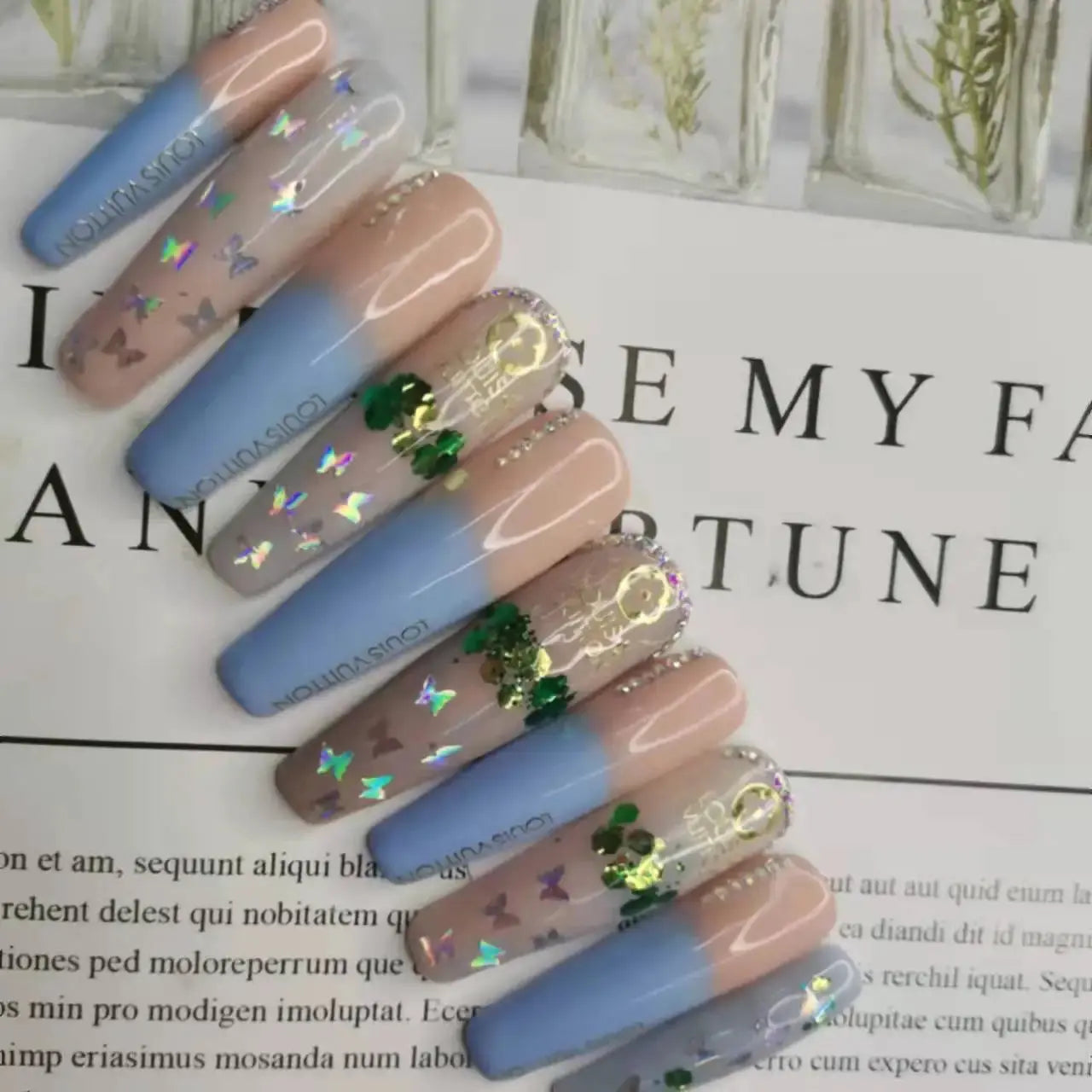 2026 Custom Acrylic Artificial Fingernails Handmade Press-on Nails with Logo Unique New Style Customized Packaging for Designers