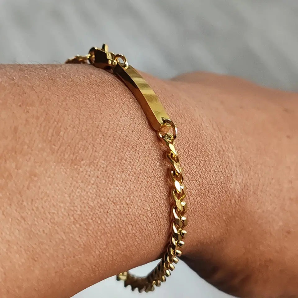 eManco Stainless Steel Cuban Chain Bracelet Gold-Plated Geometric Bangle  Fashion Jewelry Ladies Holiday Gift