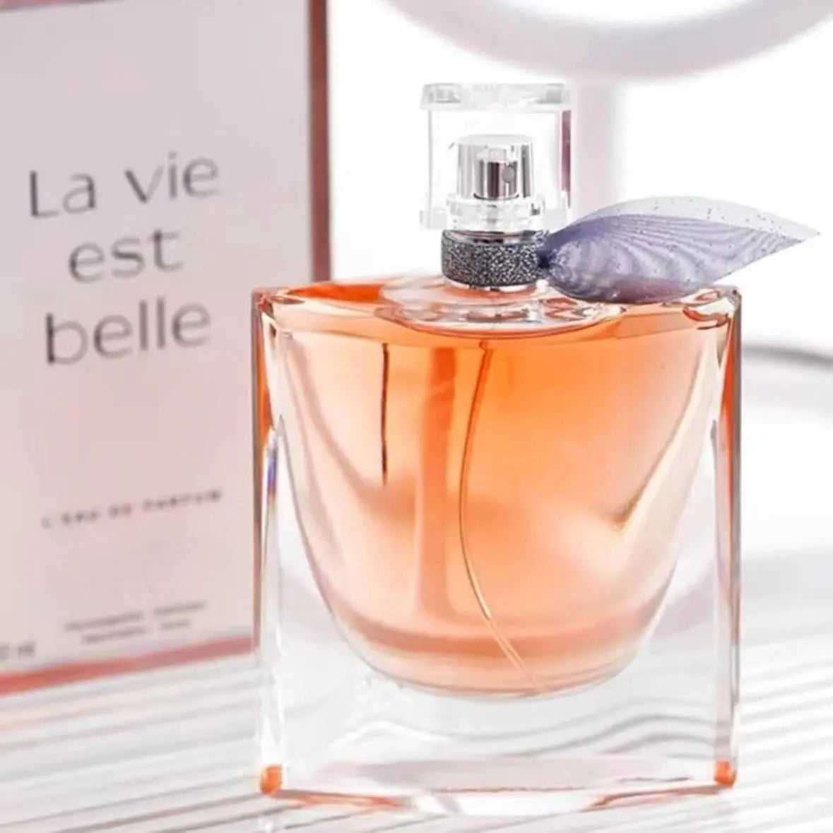 75ML Popular luxury perfume Floral and fruit-scented seasoning Exudes an intellectual aura Elegant yet lively Suitable dating