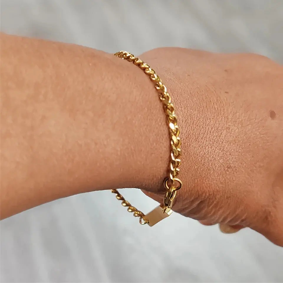 eManco Stainless Steel Cuban Chain Bracelet Gold-Plated Geometric Bangle  Fashion Jewelry Ladies Holiday Gift