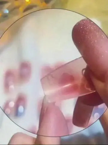 24pcs of Green Spring/Summer Style Wearable Nails, Small Fresh Flower Red False Nail Stickers, Seven-Star Ladybug Sweet Girl Ins Style Finger Nails