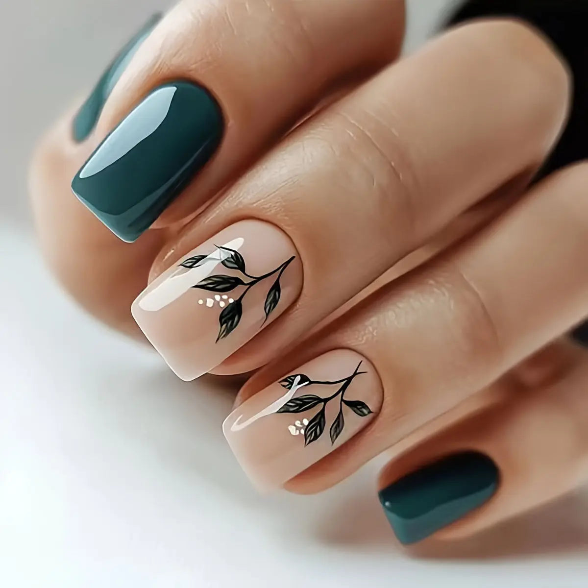 Foreign Trade Plant Fresh Green Leaves European and American Wearable Finger Nails Removable Nails Whitening Finished Products